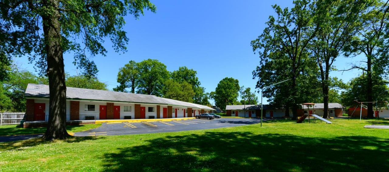 Oaks Motel Greensboro Nc Екстер'єр фото