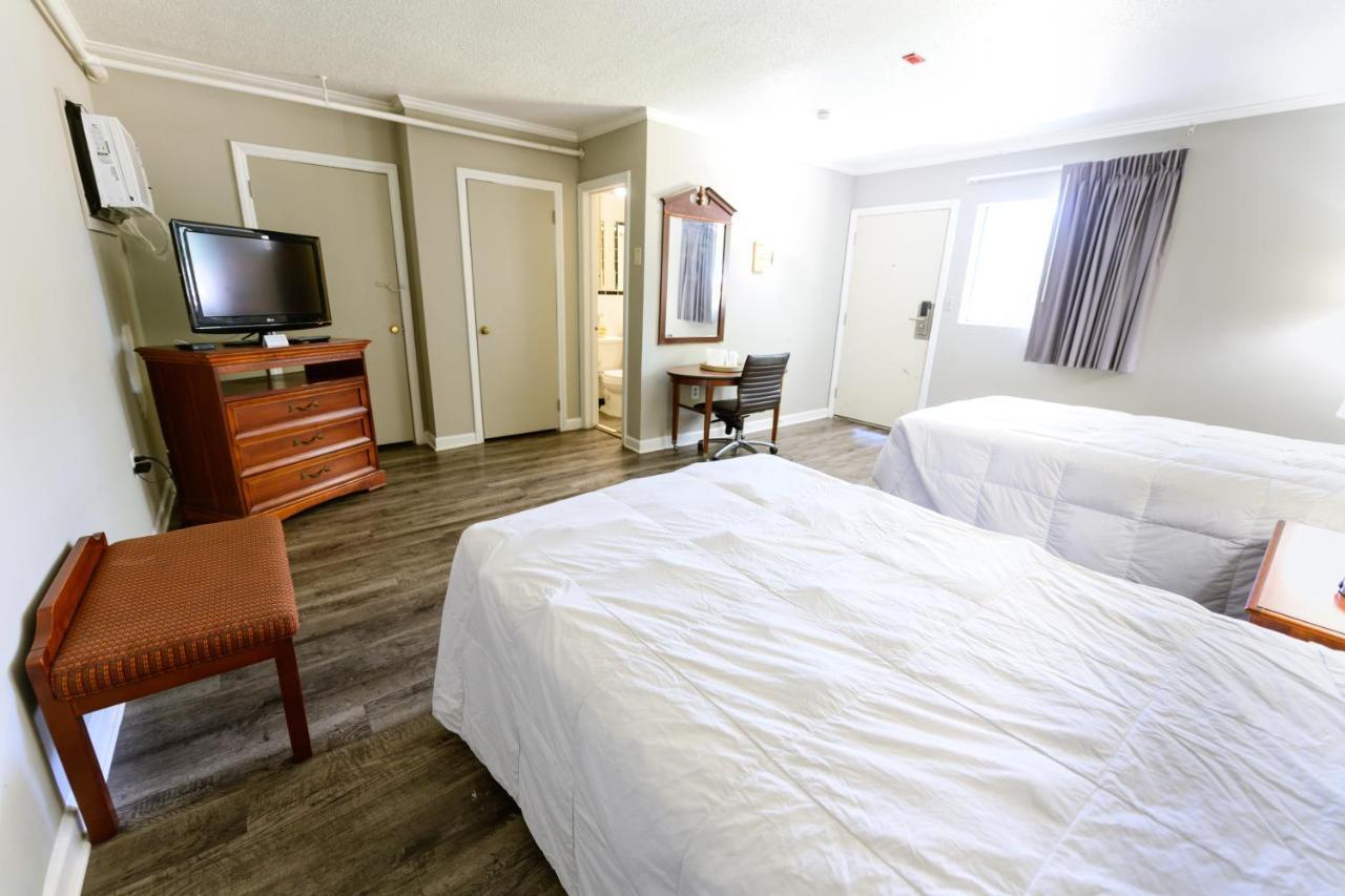 Oaks Motel Greensboro Nc Екстер'єр фото